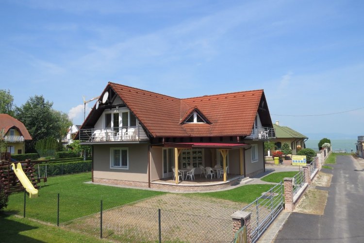 Vízparti Apartman Balatonlelle