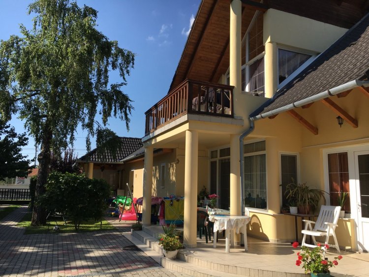 Tamás Marika Apartmanház Balatonboglár
