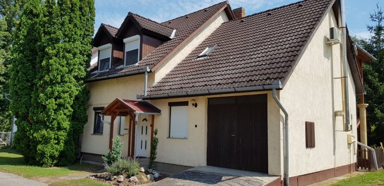 Zalán Apartmanház Balatonboglár