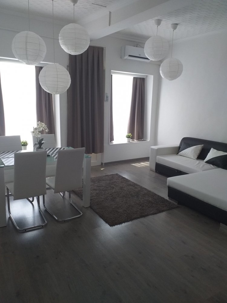 Amir Apartman Soltvadkert