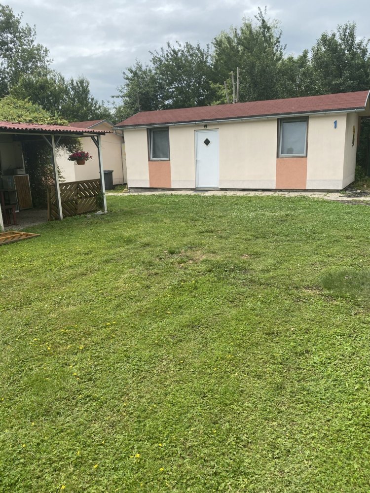 Napraforgó Apartmanok Balatonfűzfő