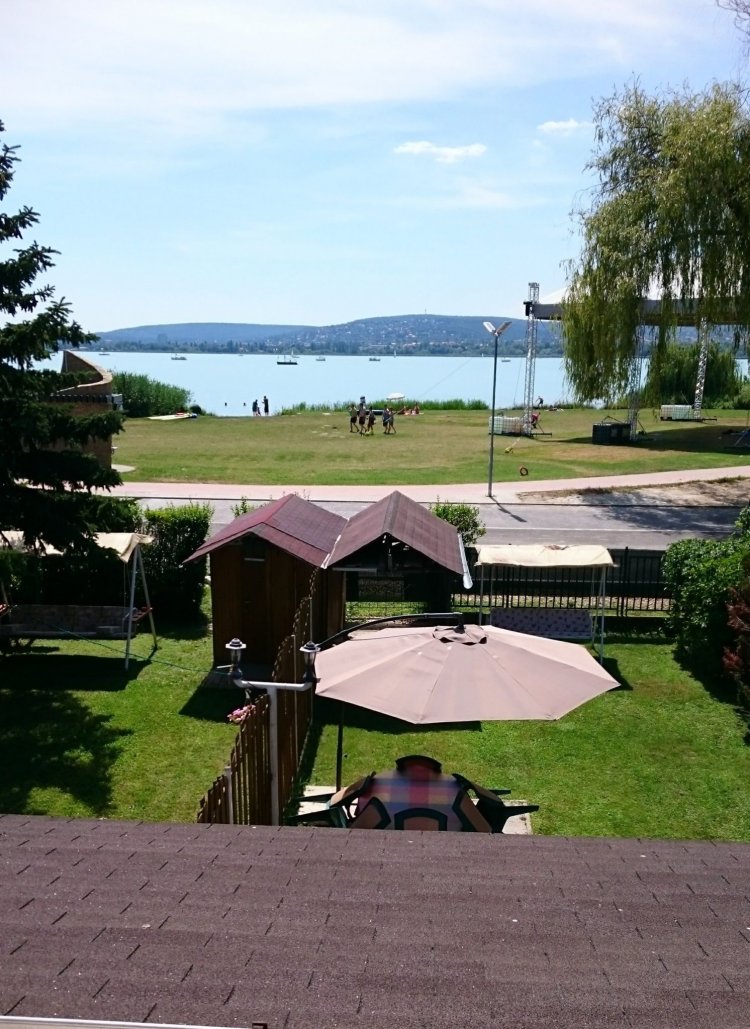 Parti Sétány Apartman Balatonfűzfő