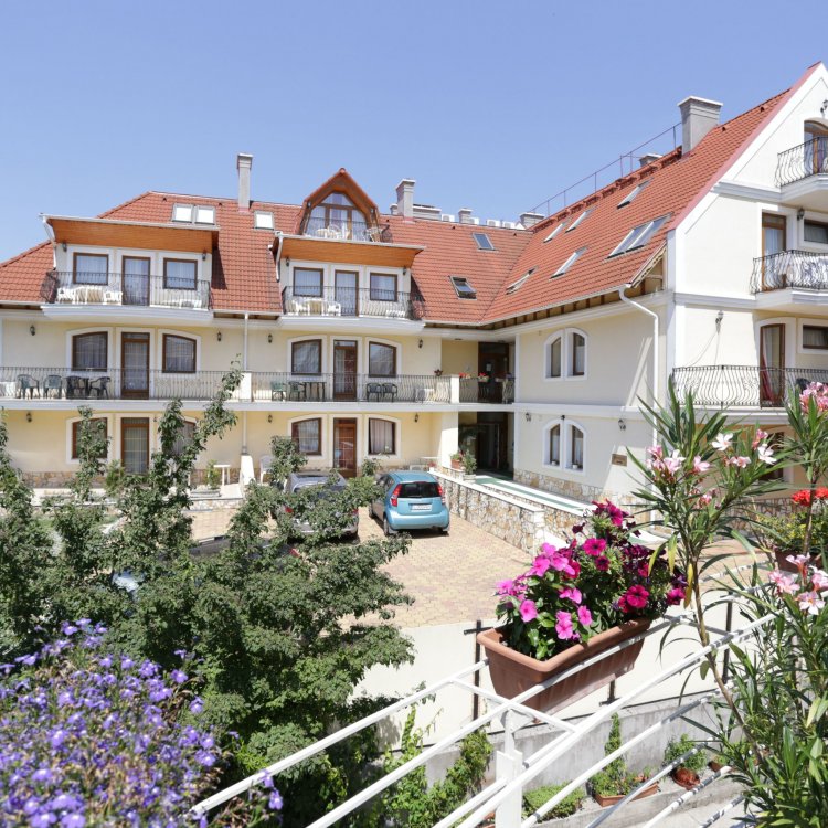 Club Unicum Apartmanház Hévíz