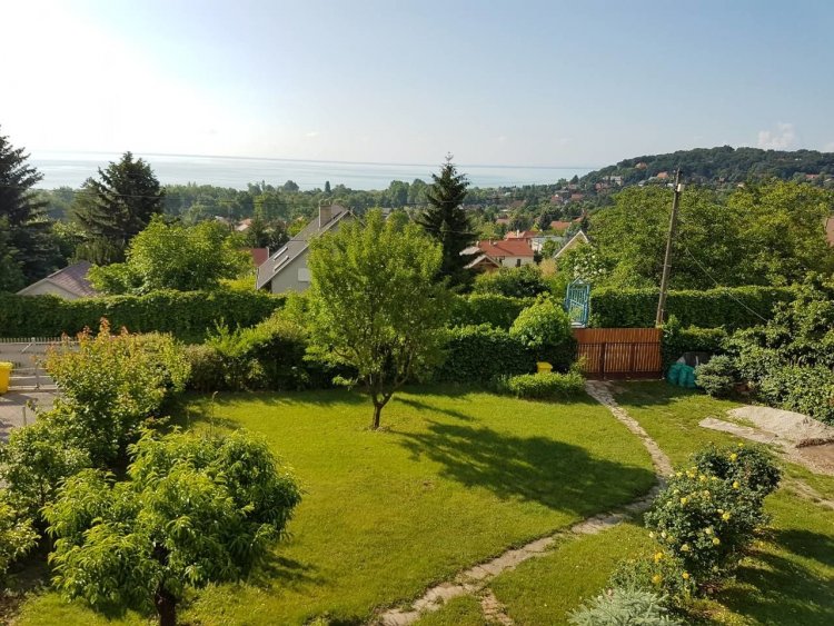 Amazing View Apartman Balatonalmádi