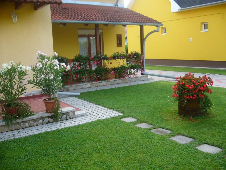 Anna Villa Lenti