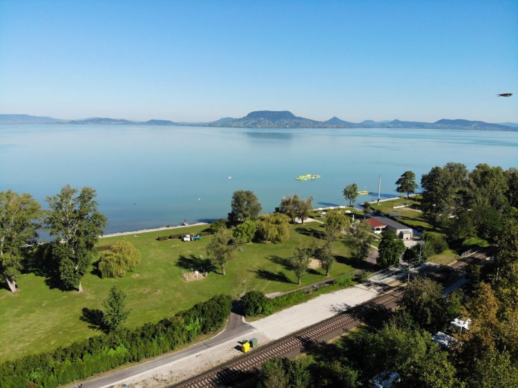 Napsugár Club és Panzió Fonyód