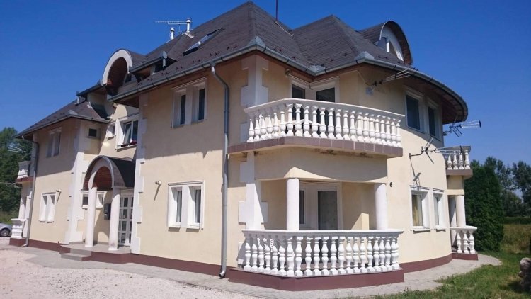 Emy Apartman Kehidakustány