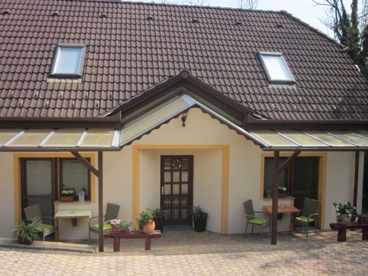 Csicsergő Apartman Zalakaros