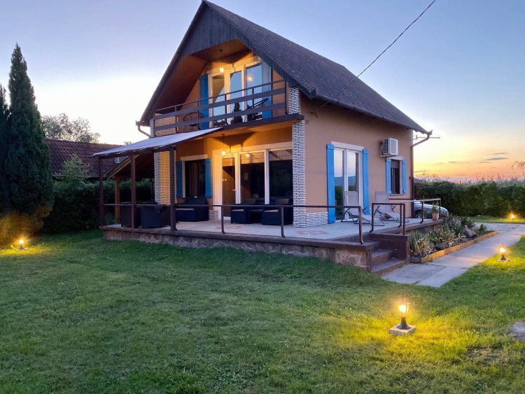 Móló Apartman Balatonfenyves