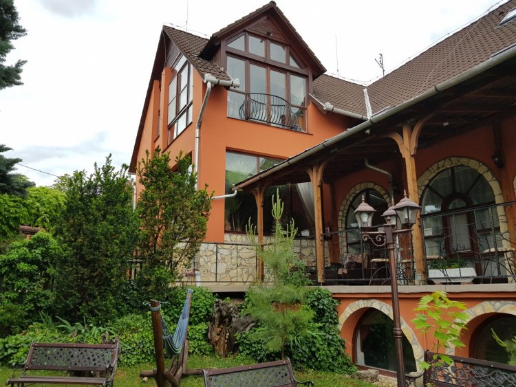 Legányi Kávézó Apartmanházai Eger