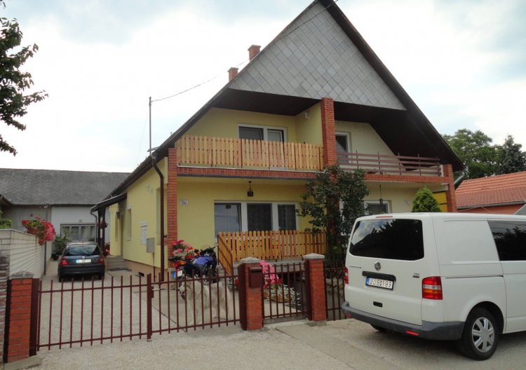 Marsovszki Családi Ház Balatonszárszó