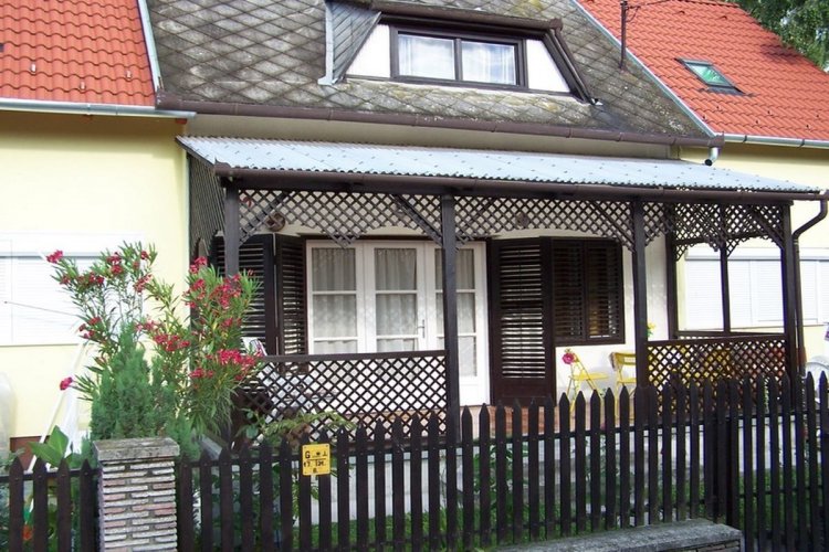 Vörös Apartman Balatonfenyves