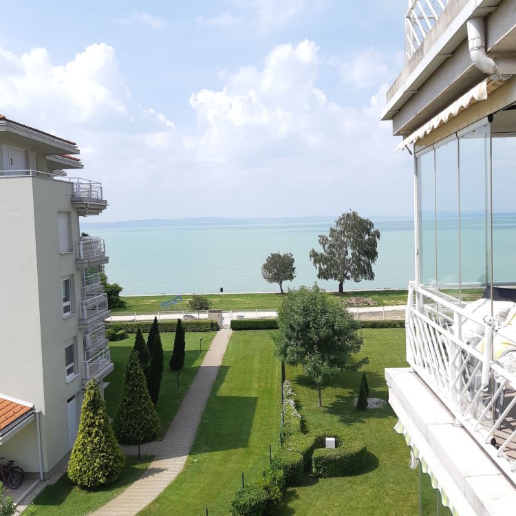 Lakeside Family Apartment Siófok