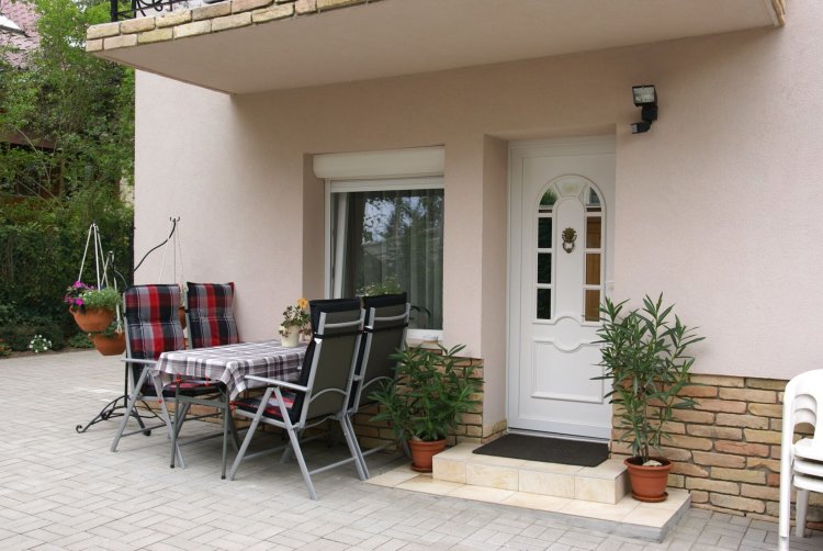 Kügi Apartman Balatonalmádi