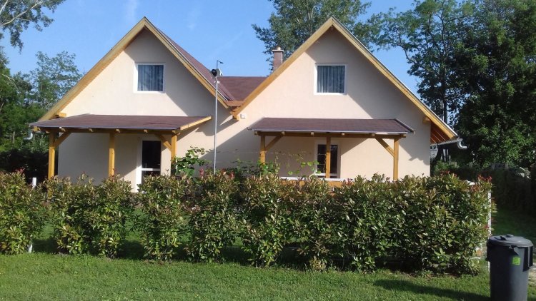 Bánk Bán Apartman Balatonszemes
