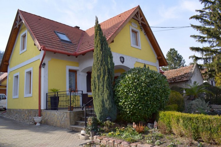 Anikó Apartman Szigligeti