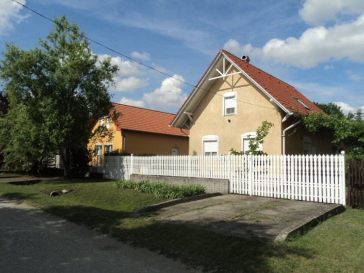 Zsóry Dóri Apartman Szihalom
