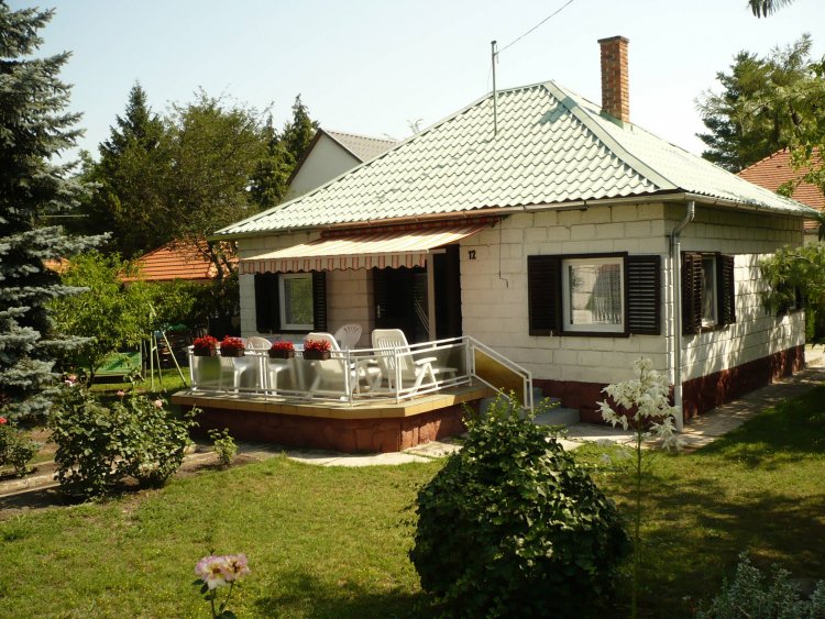 Csocsó Nyaralóház Fonyódliget