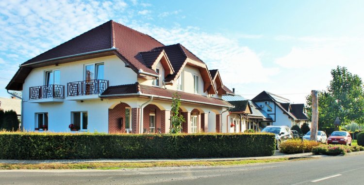 Főnix Apartmanház Nagypáli