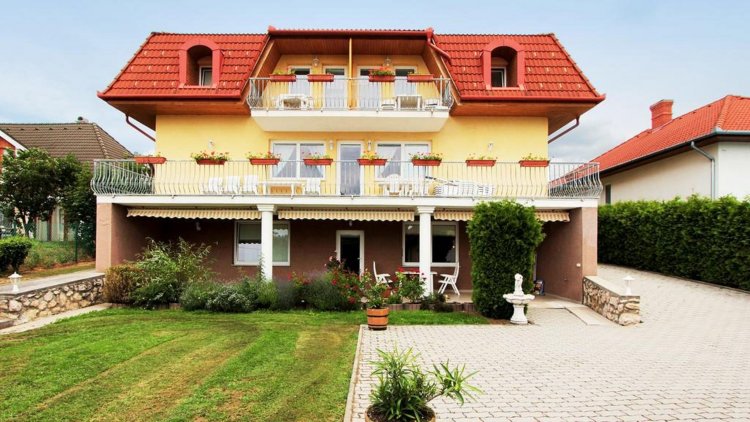 Lena Apartmanház Hévíz