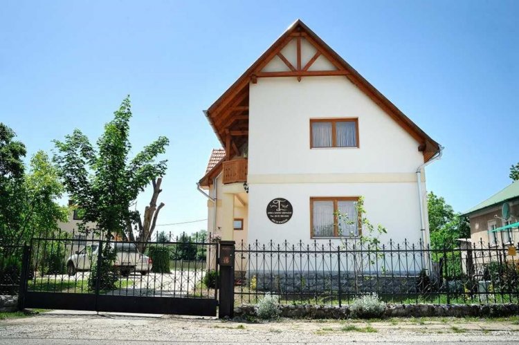 Luxus Tanya Szilvásvárad