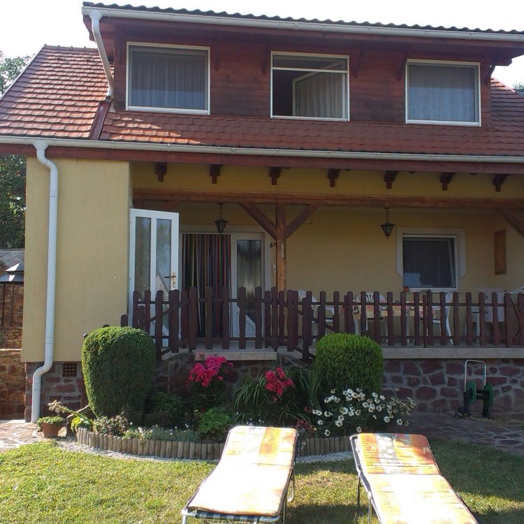 Modern Tetőtéri Apartman Balatonszepezd
