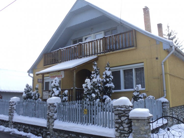 Napfény Vendégház és Apartman Szilvásvárad
