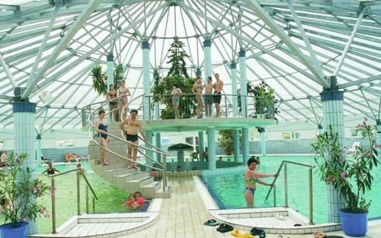 Castrum Wellness Panzió & Termálfürdő Zalakaros- Galambok