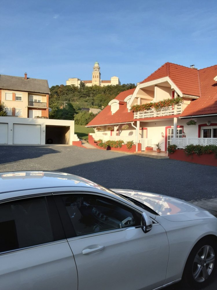 Pannon Panzió Étterem Pannonhalma