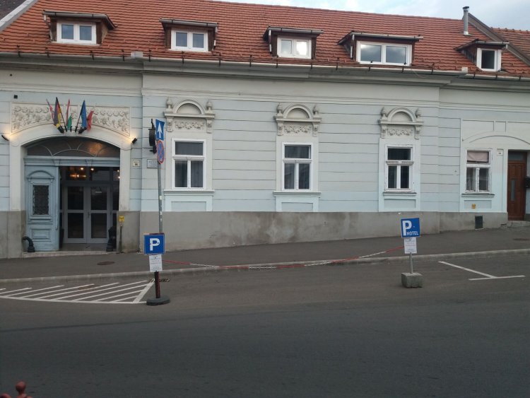 Várkapu Panzió Eger