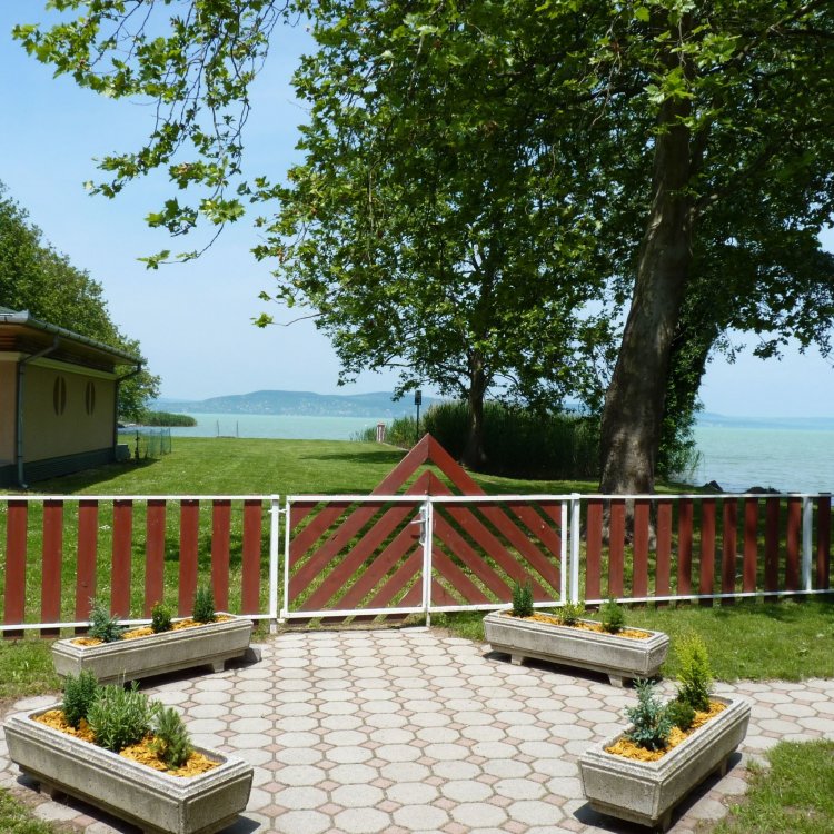 Platán Panzió Balatonboglár