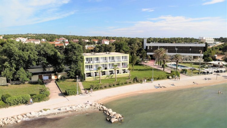 Royaluxs Hotel Liberty Novalja Horvátország