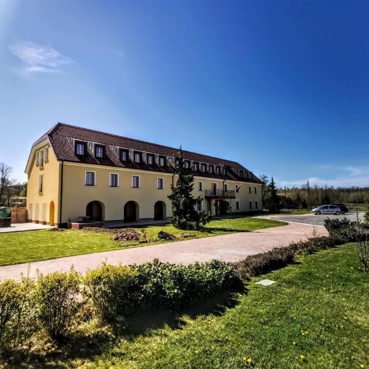 Chateau Hotel Jurjevec Brežane Lekeničke Horvátország