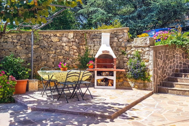 Apartmanok Parkolóhellyel Ika, Opátia - Opatija - 7932 Ika Horvátország
