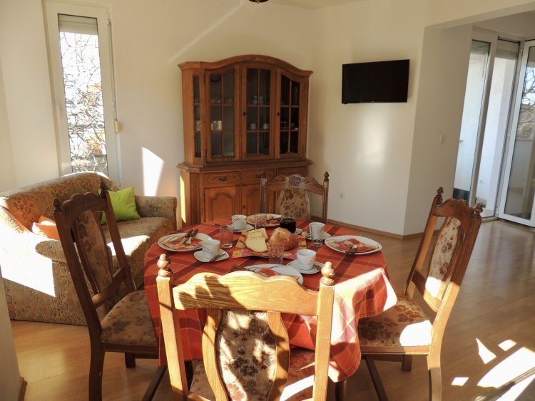 Magyar Apartmanház Pakoštane Horvátország