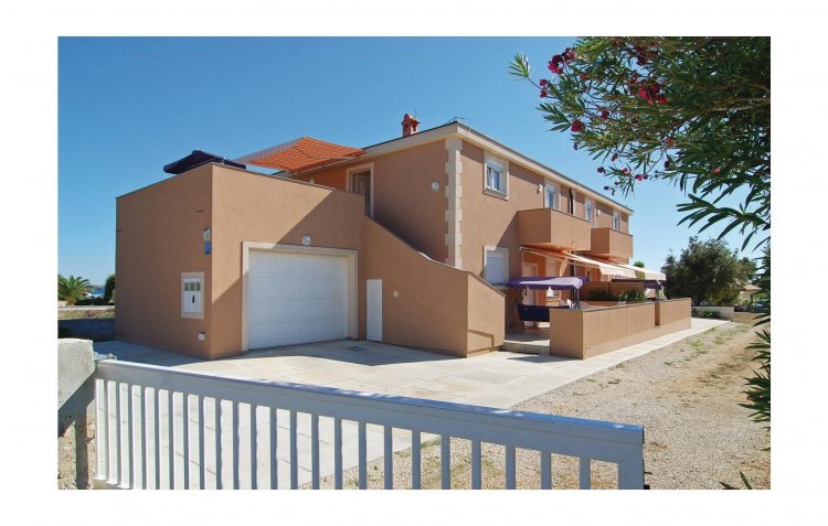 Apartman Vir - CDN688 Horvátország