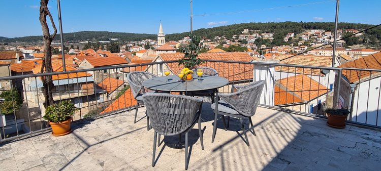 Apartment Turan Jelsa Horvátország