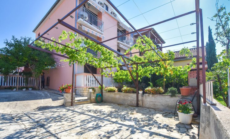 Apartments Garoful Sv. Filip i Jakov Horvátország
