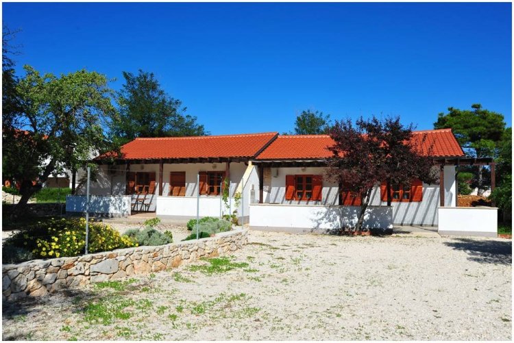 Apartman L&R Vir Horvátország