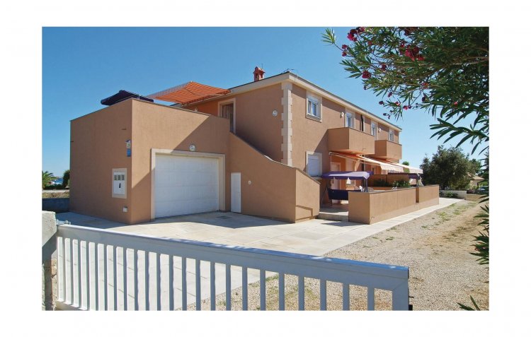 Apartman Vir - CDN687 Horvátország